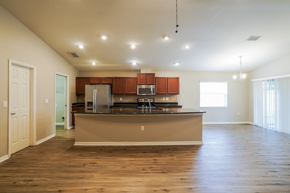 Building Photo - 4736 Summerfield Cir