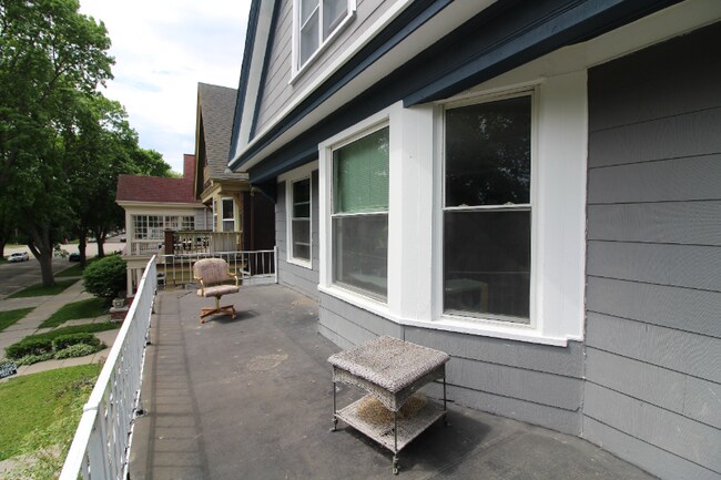 Building Photo - 2837 N Frederick Ave
