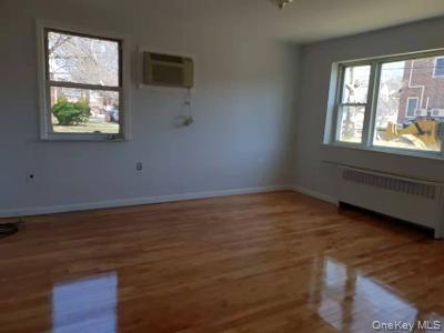 Building Photo - 20-30-30 146th St