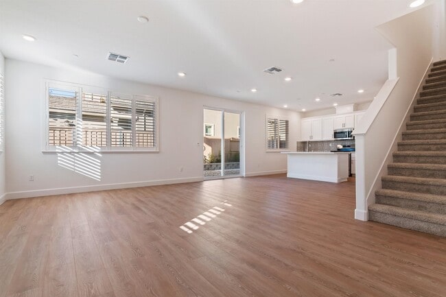 Building Photo - 3012 Vasquez Ct