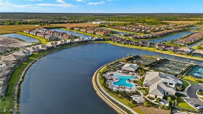 Building Photo - 15215 Tolmino St