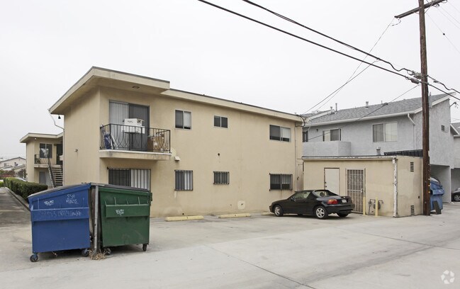 Building Photo - 4127 Arizona St