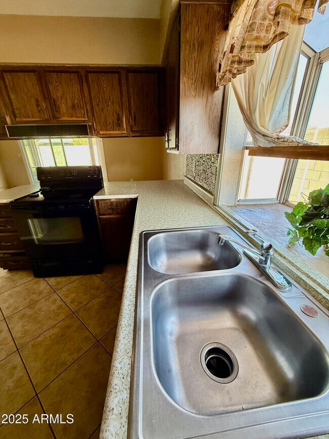 Building Photo - 8738 W Columbus Ave