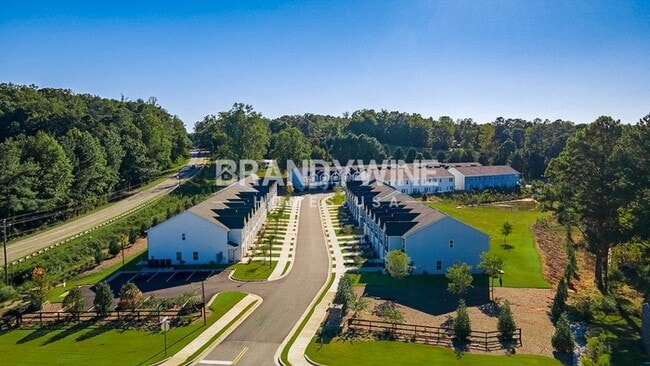 Building Photo - 231 Crestview Wy