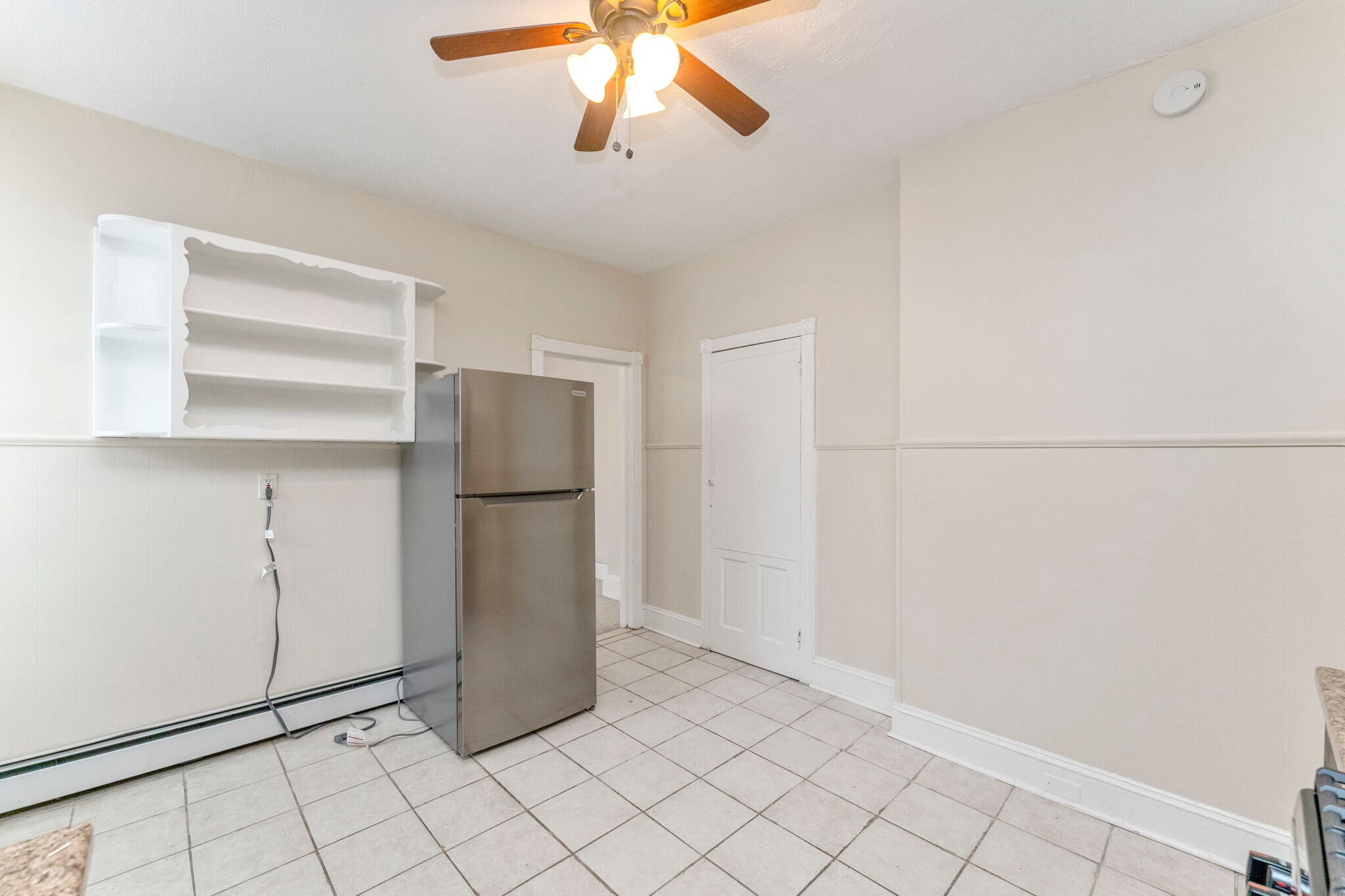 Building Photo - 127 E Durham St