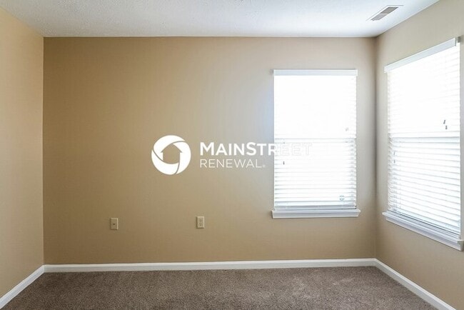 Building Photo - 3 Bedroom Pet-Friendly Home in Indianapoli...