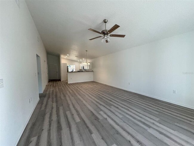 Building Photo - 8850 E Ogden Ln