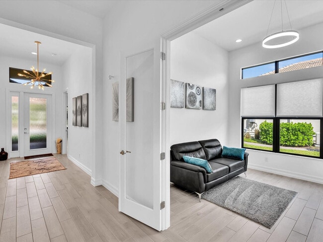 Building Photo - 8928 Bastille Cir E