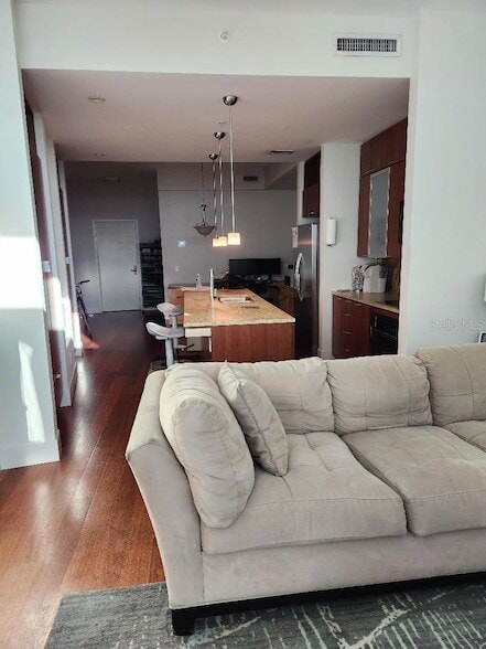 Building Photo - 912 Channelside Dr