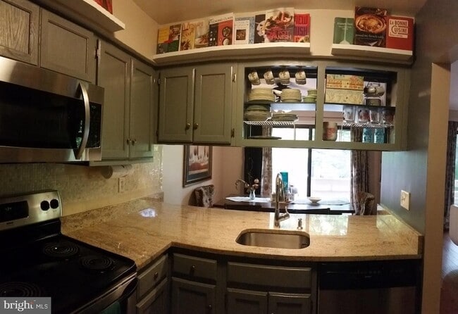 Building Photo - 18745 Pier Point Pl