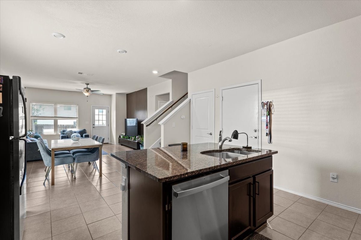 Building Photo - 3801 Black Granite Dr