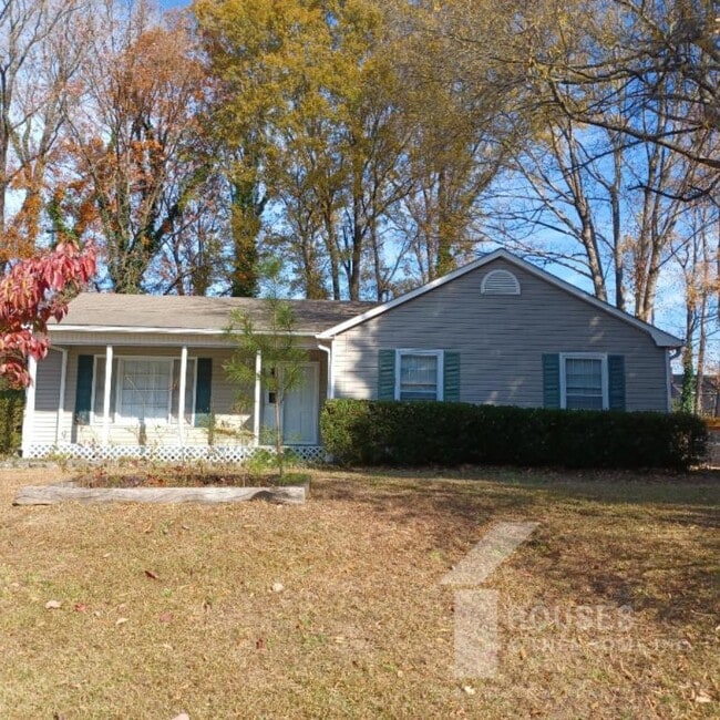 Primary Photo - 218 Singing Woods Ln