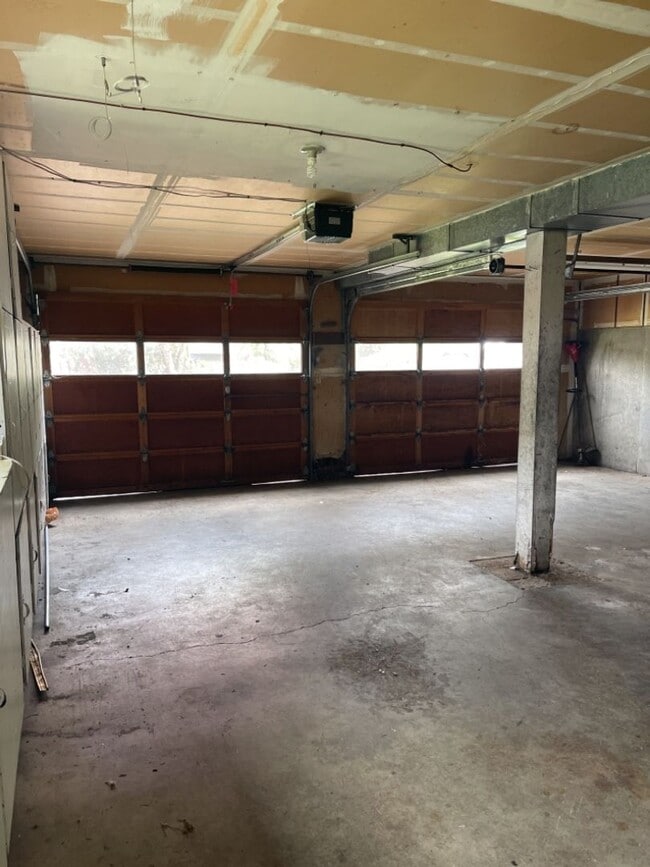 Building Photo - COMING SOON!!!  Fantastic 4 Bedroom Home on Blueberry Hill in Hazel Dell!