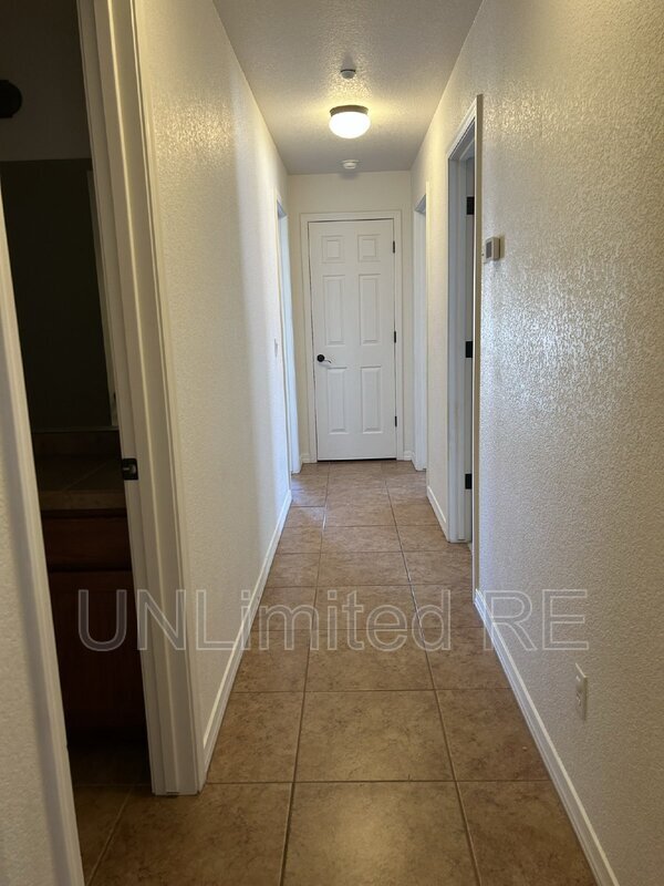 Building Photo - 3001 Talley Dr