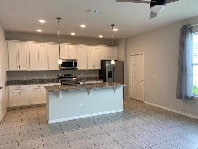 Building Photo - 5029 Avalon Park Blvd