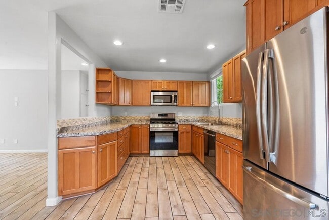 Building Photo - 8058 Tommy Dr