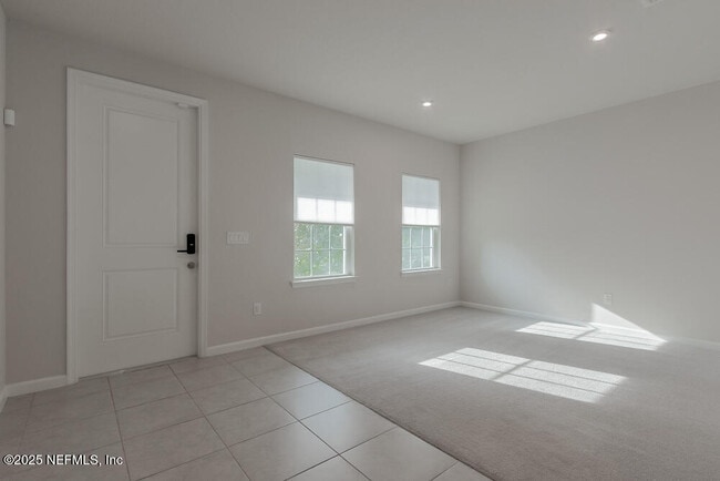 Building Photo - 1536 Tan Tara Trl