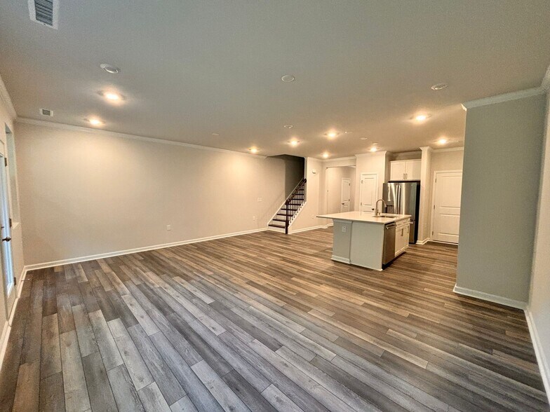 Building Photo - 1502 Foal Run Trl