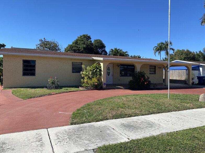 Primary Photo - 19710 NW 51st Ave