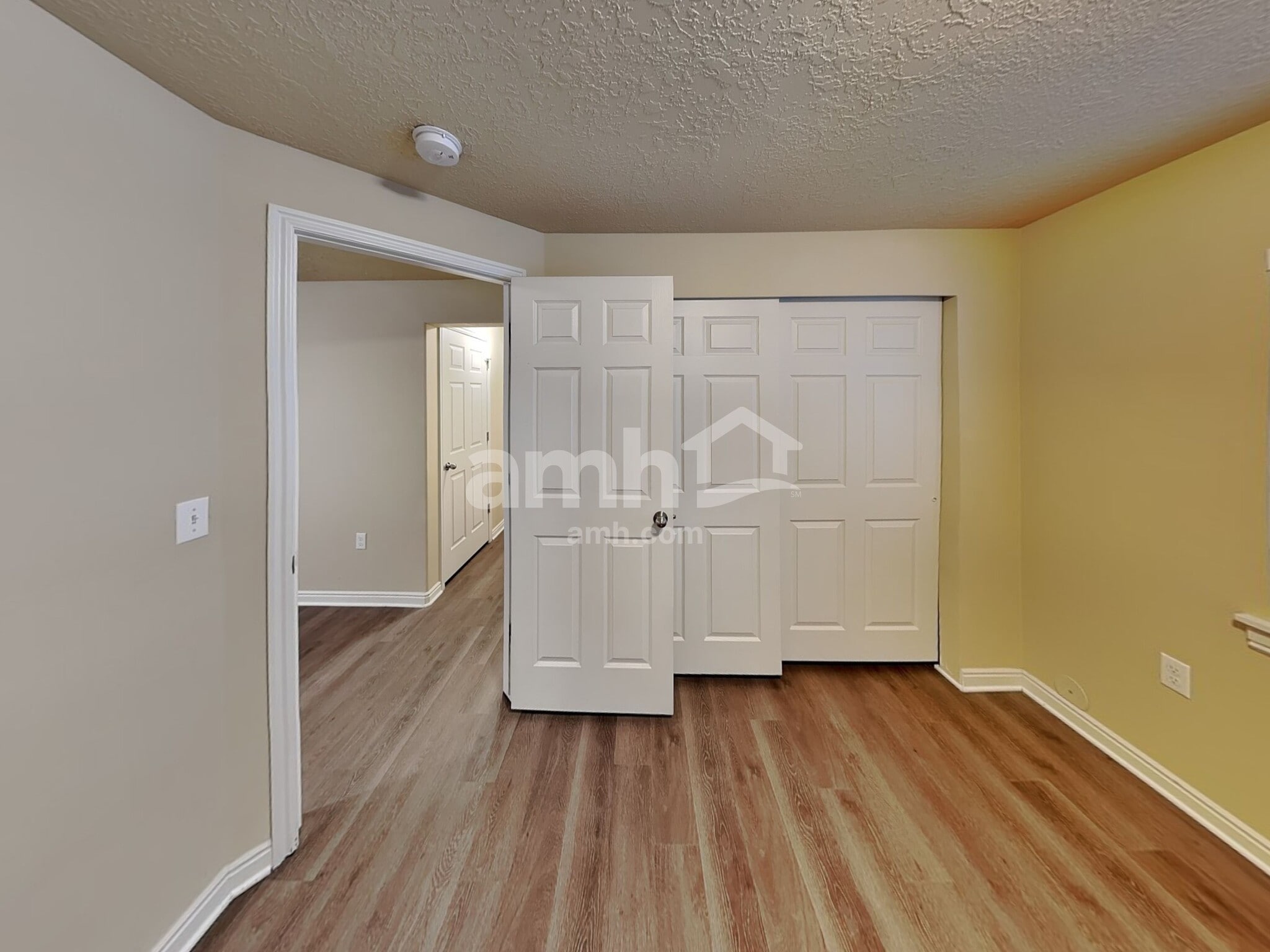 Building Photo - 10567 Sugarloaf Dr