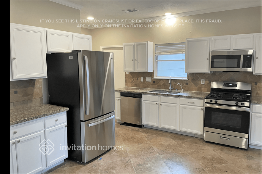 Building Photo - 16907 Elmwood Glen Ct