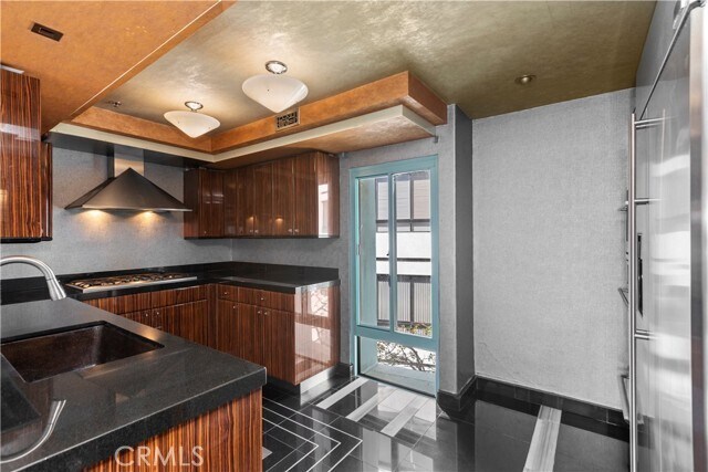 Building Photo - 10336 Wilshire Blvd