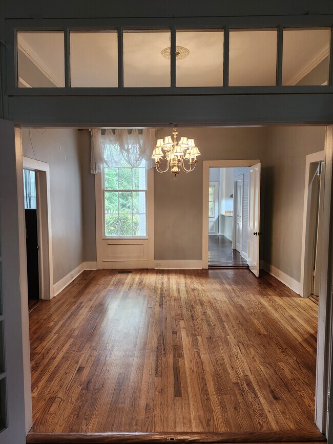 Building Photo - 334 Felder Ave