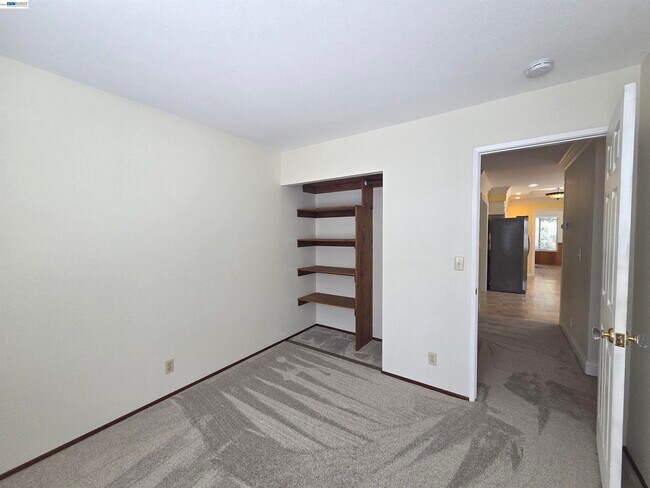 Building Photo - 11732 Bloomington Way