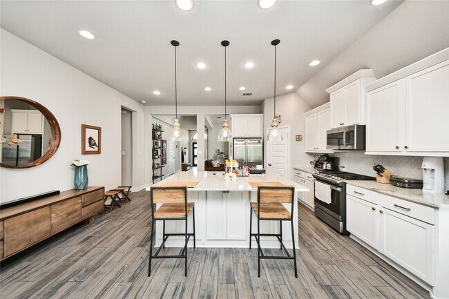 Building Photo - 2206 Forest Trace Ln