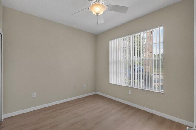 Building Photo - 3-Bedroom Townhome with Private Pool | Master Suites on Both Floors!