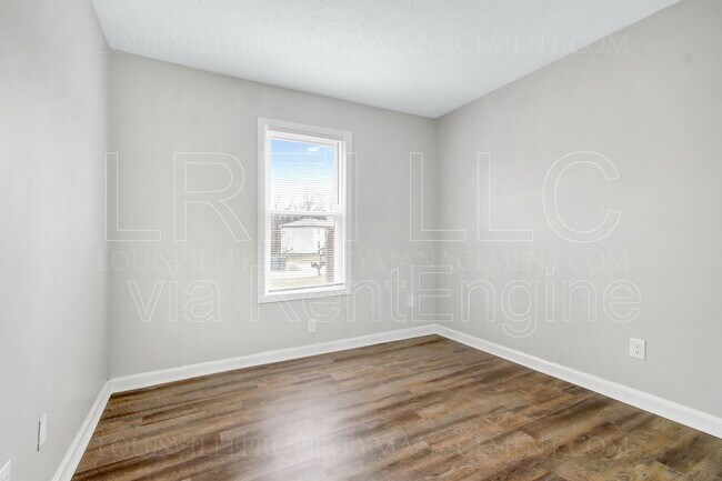 Building Photo - 419 Wood Creek Dr