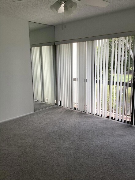 Building Photo - 00 Bridgewood Dr