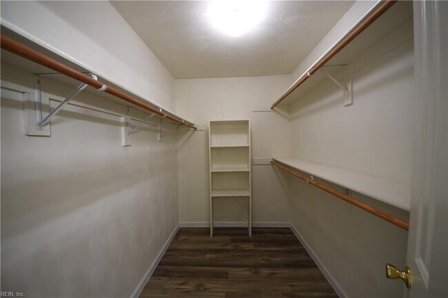 Building Photo - 1109 Lady Ashley Dr