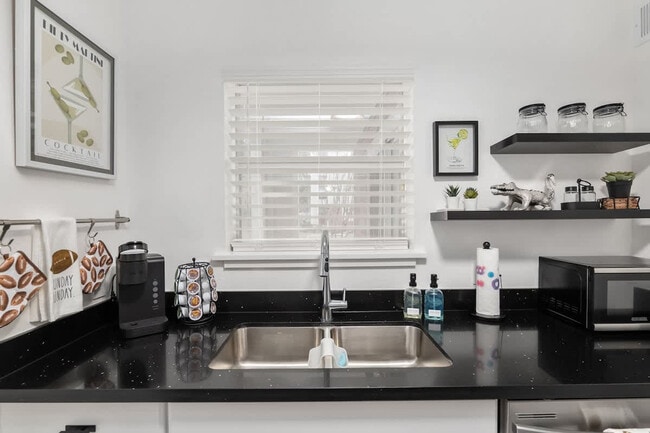 Building Photo - 2360 SW Archer Rd