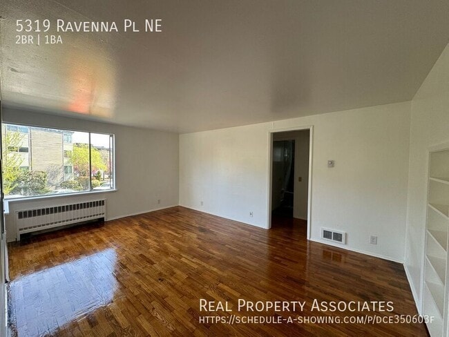 Building Photo - 5319 Ravenna Pl NE