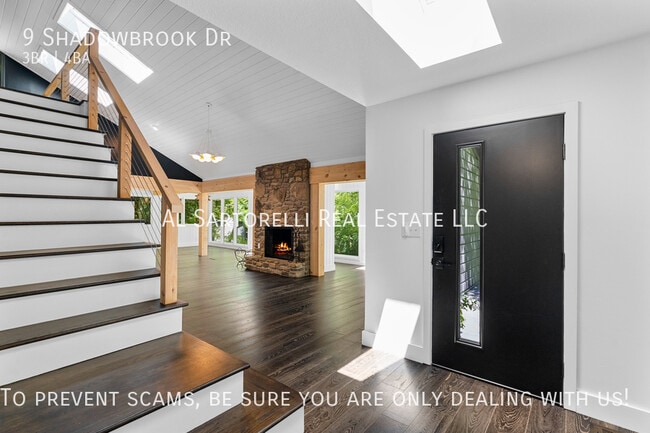 Building Photo - 9 Shadowbrook Dr