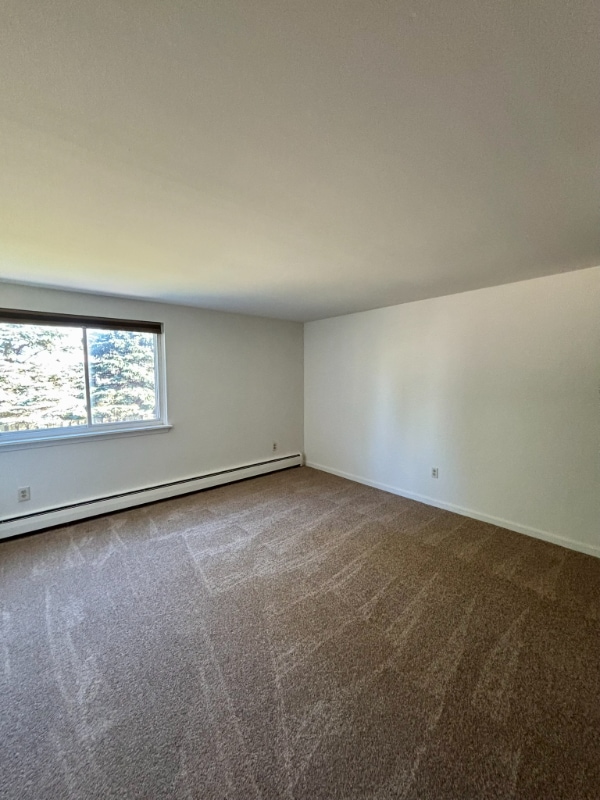 Building Photo - 110 Losson Rd