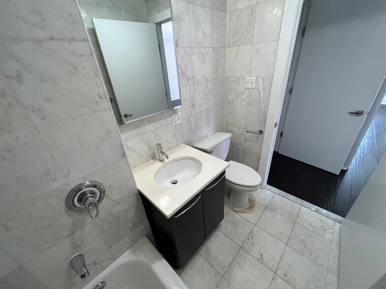 Building Photo - 6515 Booth St