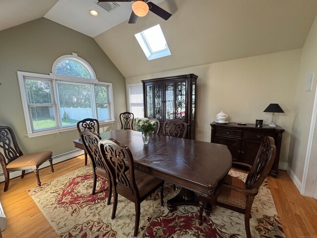 Building Photo - 37 Stoneham Dr
