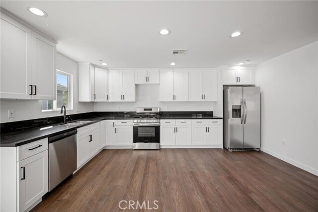 Building Photo - 7445 Balcom Ave