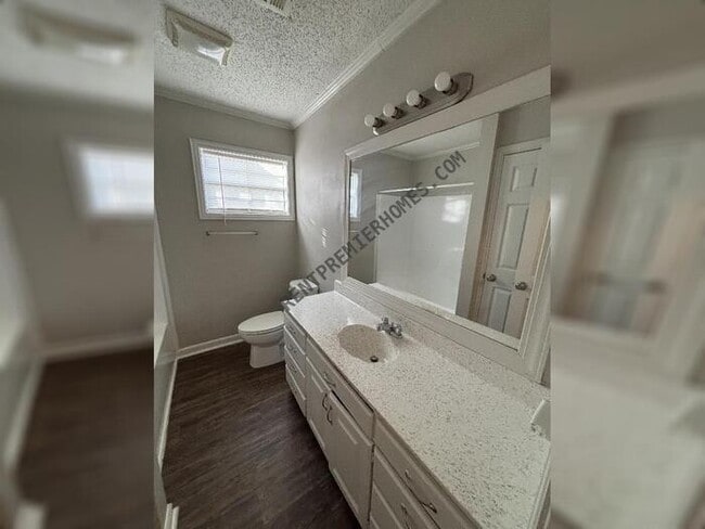 Building Photo - 217 N Bailey Blvd