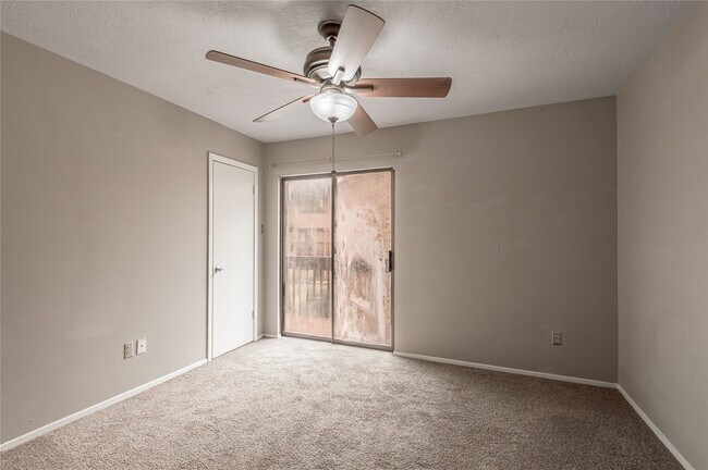 Building Photo - 2521 Crosstimbers Dr