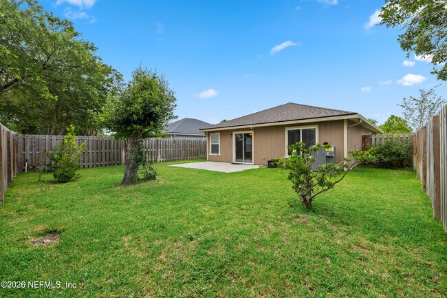Building Photo - 136 Brookfall Dr