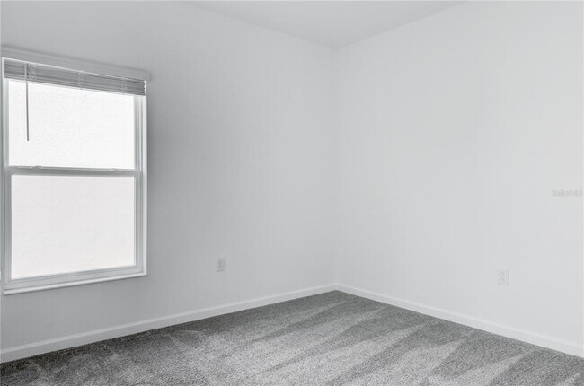 Building Photo - 1492 Cumberland Ave