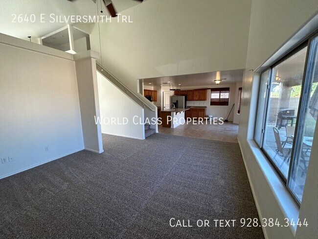 Building Photo - 2640 E Silversmith Trail