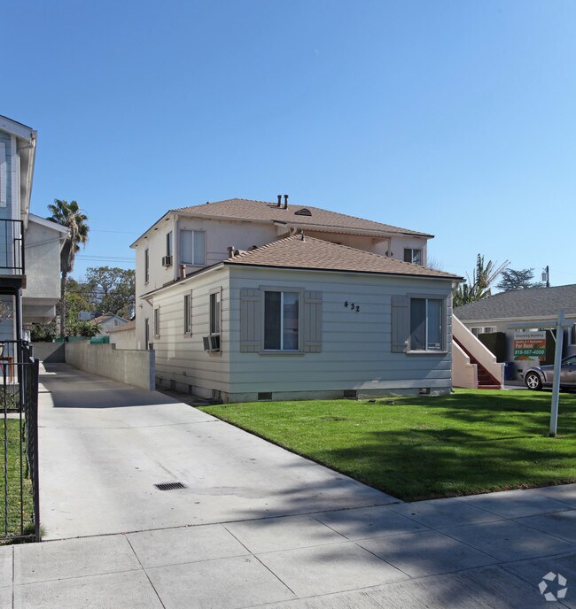 Building Photo - 432 N Lomita St
