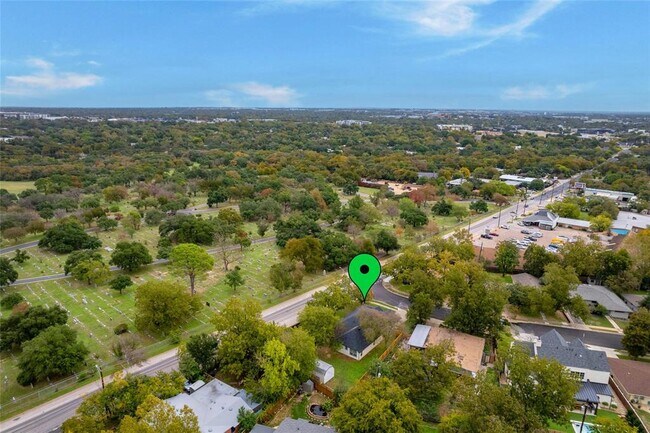 Building Photo - 5010 N Fresco Dr
