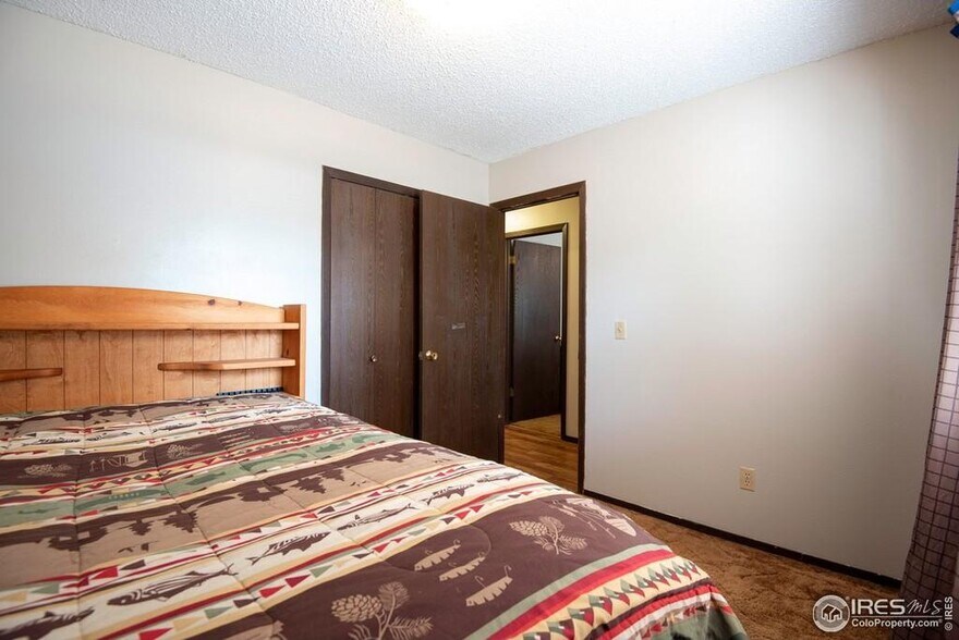 Building Photo - 1125 Cottonwood Dr