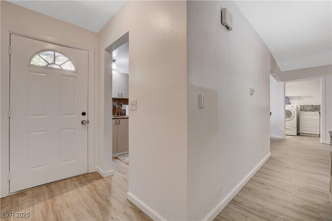 Building Photo - 5171 Reeder Cir