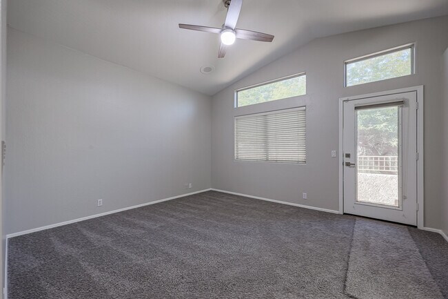 Building Photo - 4218 E Palo Brea Ln
